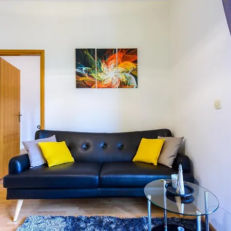 Apartment Cesare 1 *